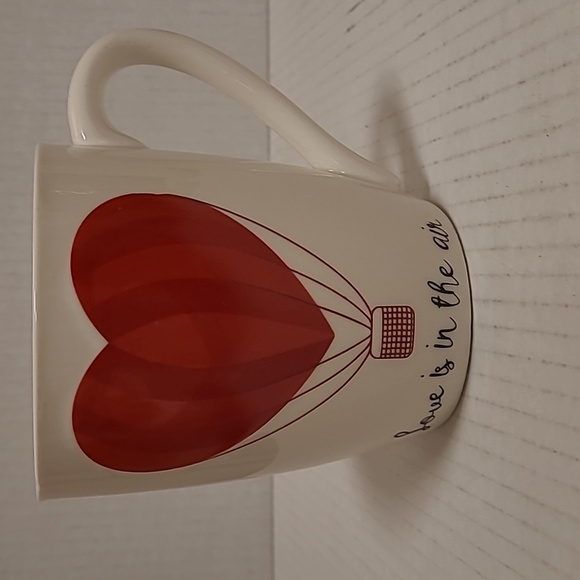 Love Is In The Air Heart Shaped Hot Air Balloon Valentines Mug - Picture 4 of 16